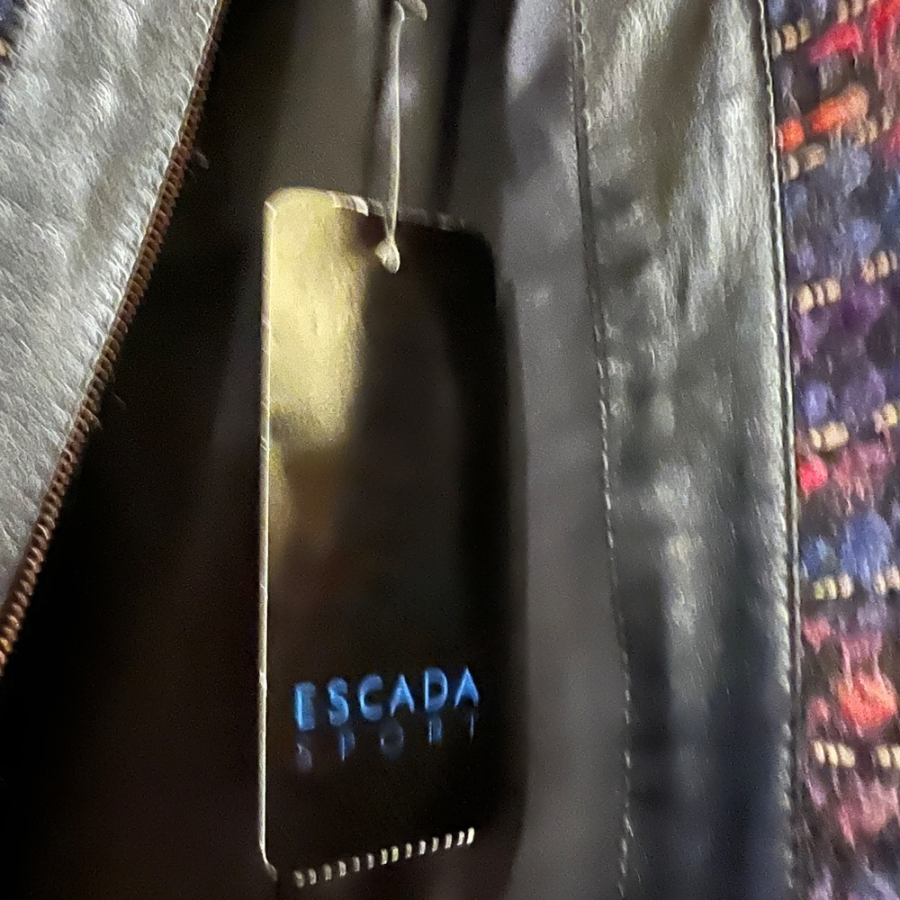 Jacket - Picture 3 of 6